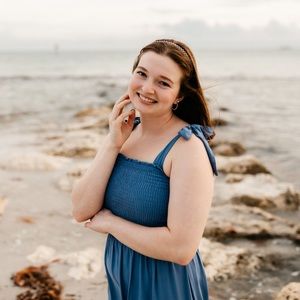 Meet your Posher, Claire